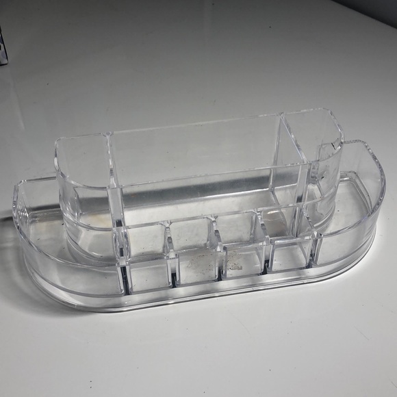 Acrylic organizers - Picture 2 of 3